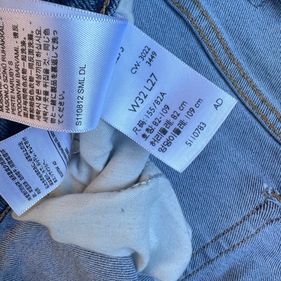 Levi's SilverTab Women’s High Waisted Mom Jeans Retro Baggy Stretch Denim 32 27L - Picture 5 of 10